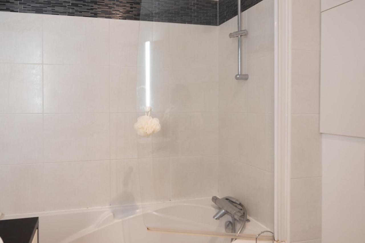Apartment Spacious T3 Of 83 M2 With Garden Paris