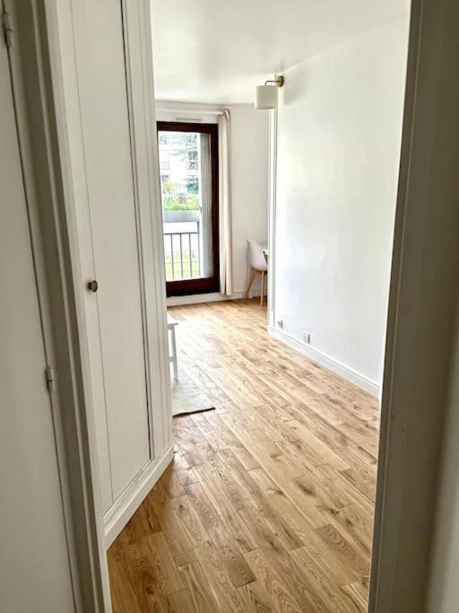 Apartamento Studio Meuble Et Tres Lumineux *