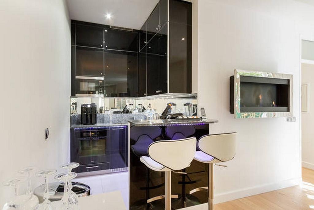 Appartement Luxury Flat With Patio Garden