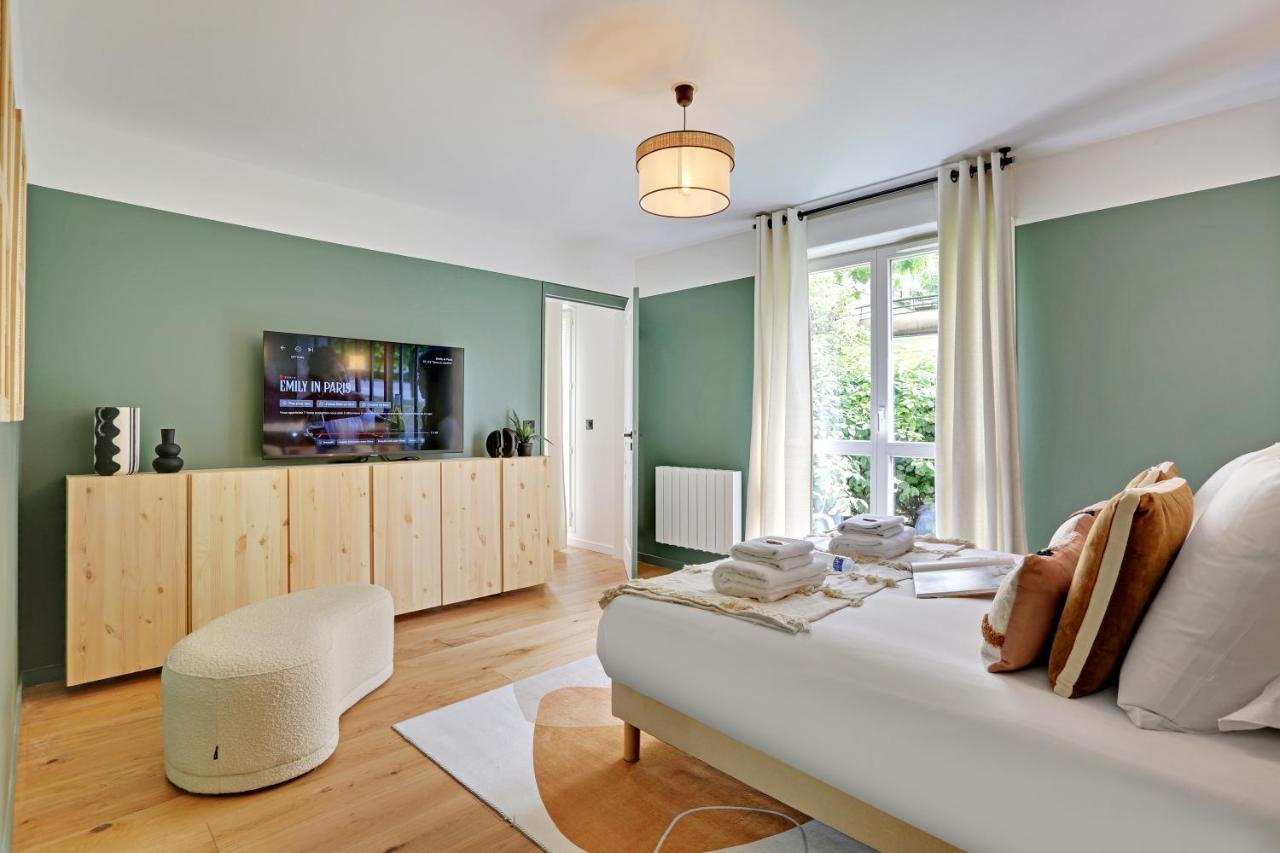 Amazing 4p/1br With Small Garden Paris