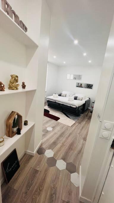Cosy Buttes-chaumont Apartment
