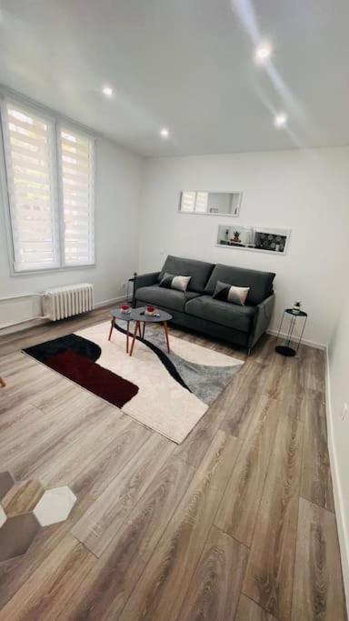 Cosy Buttes-chaumont Apartment