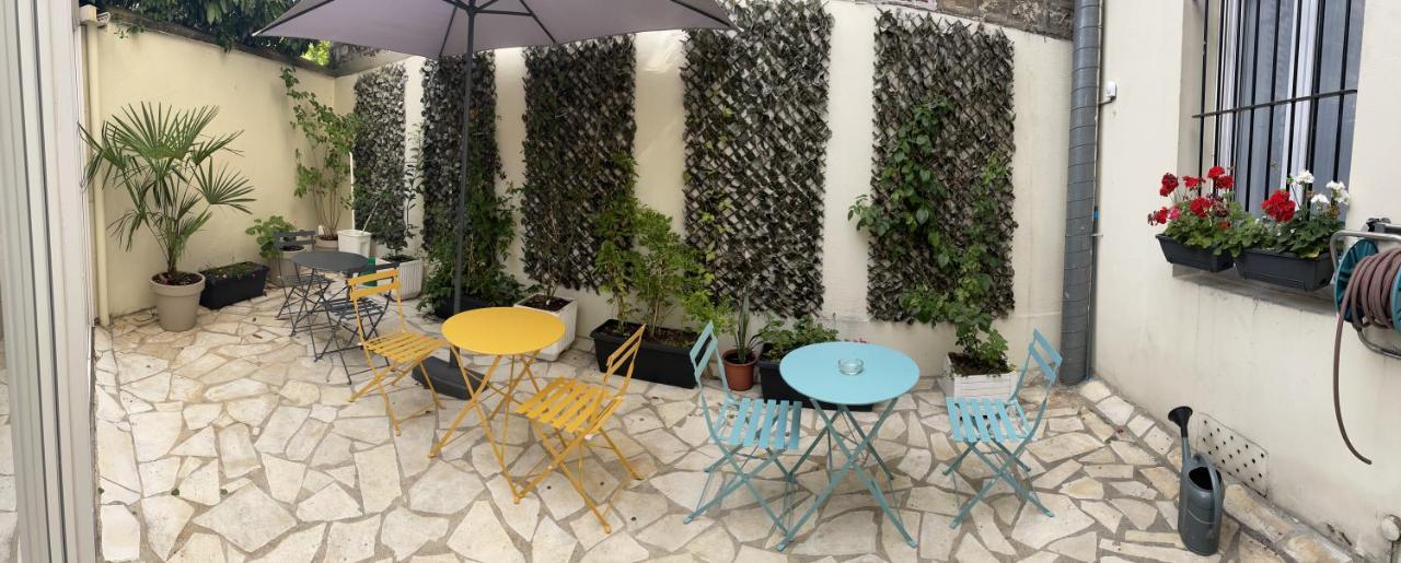 Hipotel Lilas Gambetta Hotel Paris