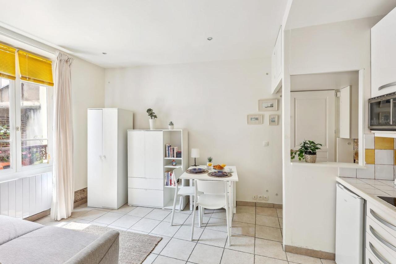Latin Quarter Studio Apartment *