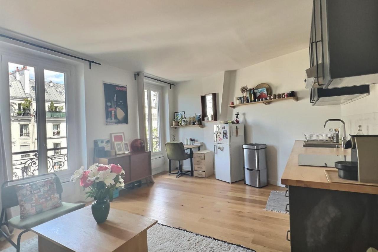 Bright 34 M Ideally Located In Appartement Paris