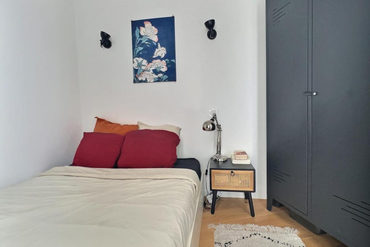 Bright 34 M Ideally Located In Appartement *
