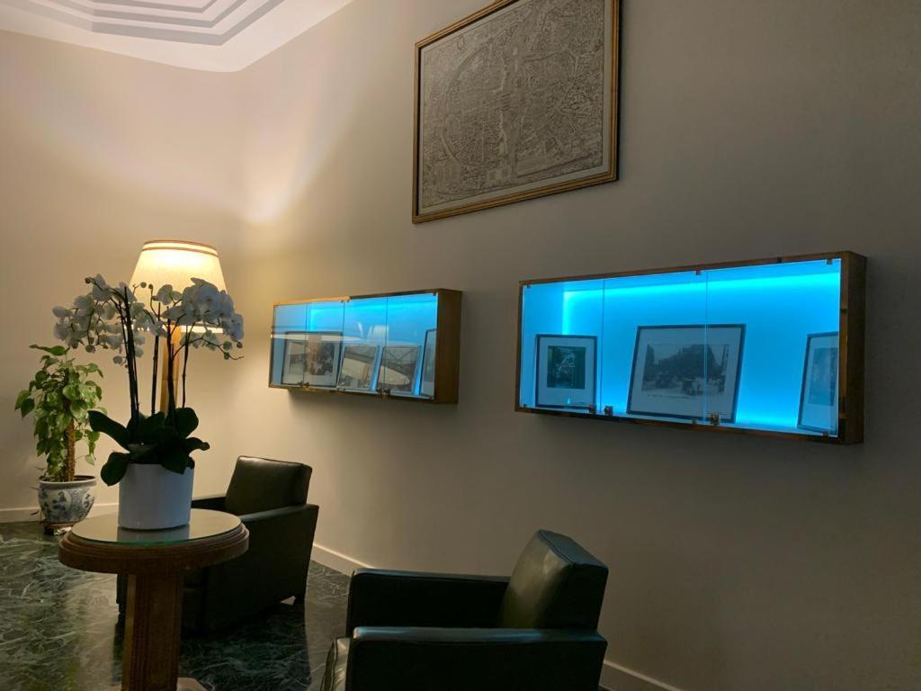 Apartment Madeleine Opera Paris