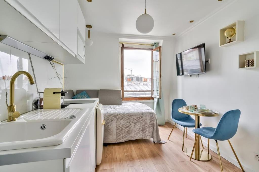 Apartment Studio Sur Les Toits Parisiens *