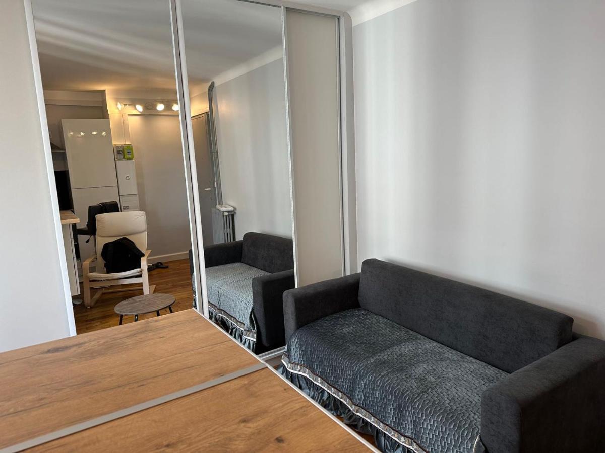 Apartment Grand Studio Calme Sur Paris