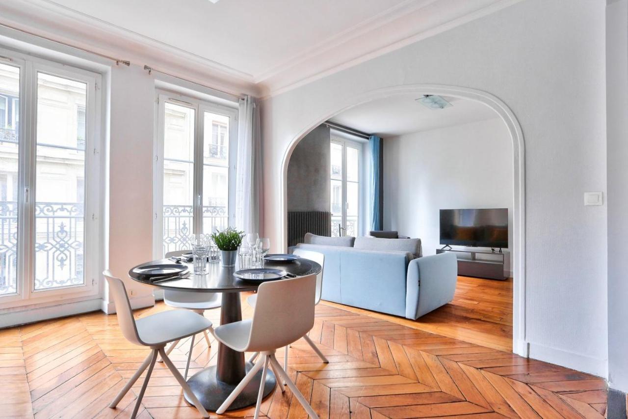 Apartment Quartier Parc Monceau Paris