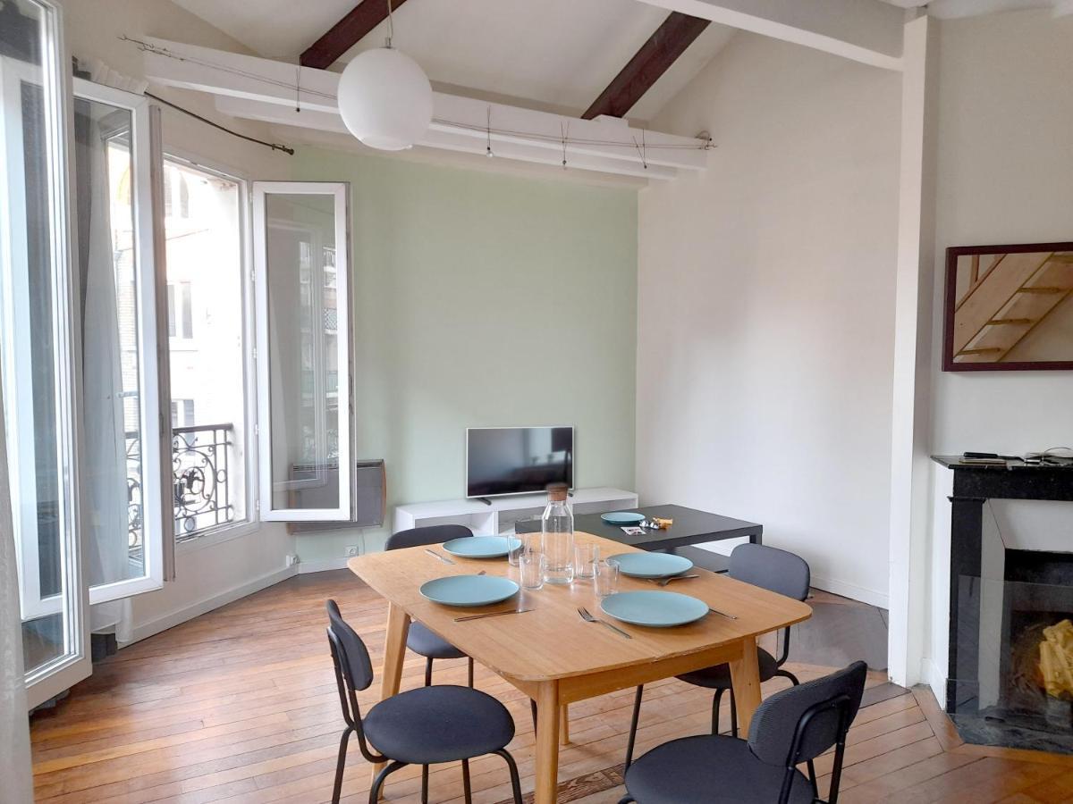 Homestay Un Typique Parisien / A Typical Parisian