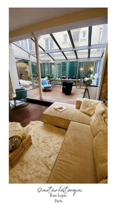 Lepic, Luxury Flat In Montmartre With Private Terrasse-appartement Entier Apartment *