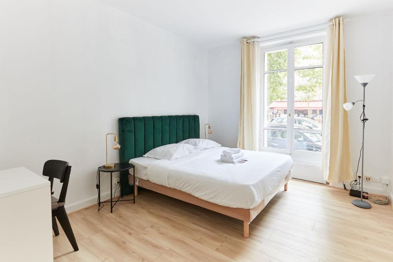 Eiffel Tower - Latin Quarter Apartment Paris