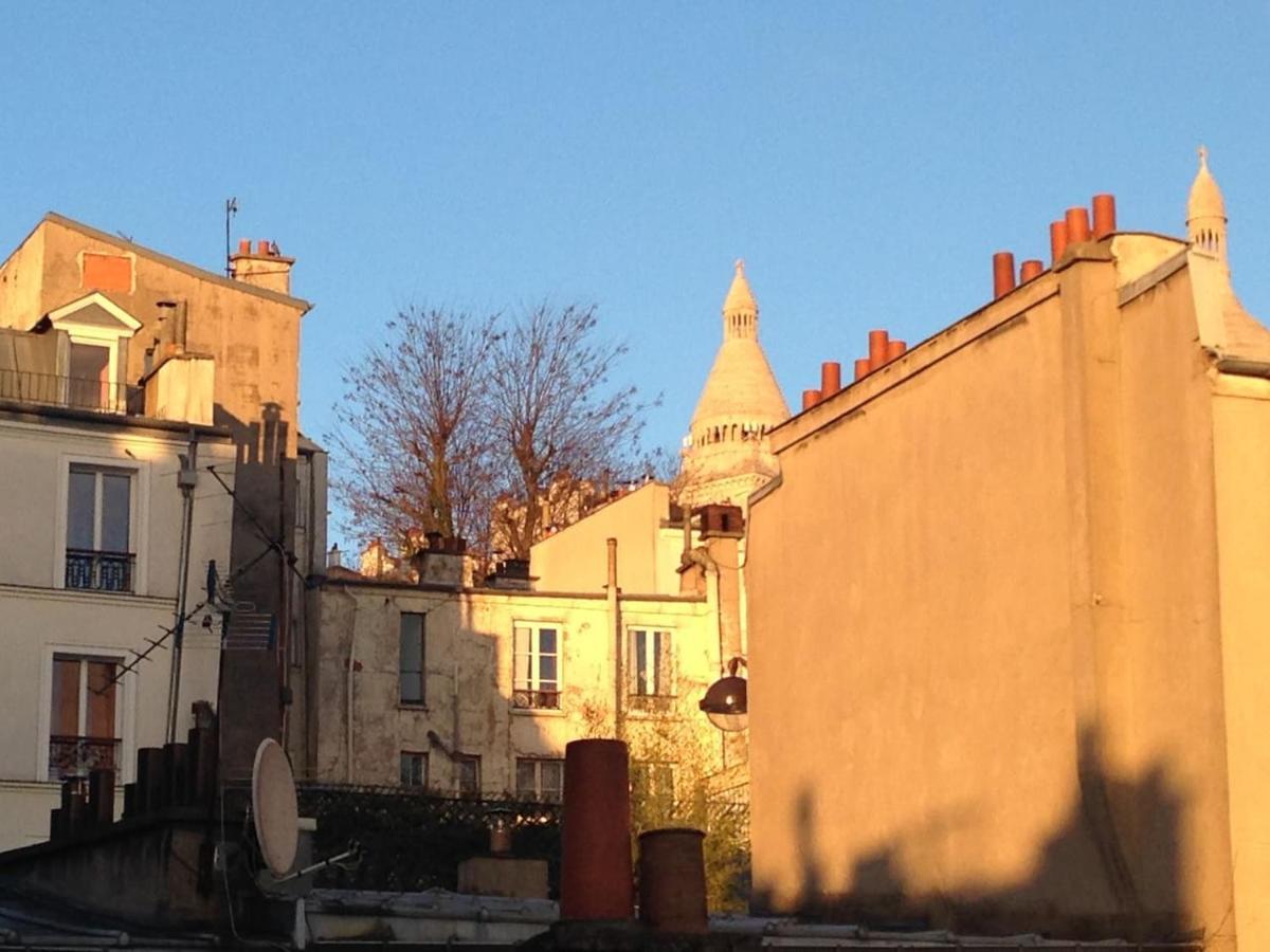 Montmartre Bright & Quiet Paris