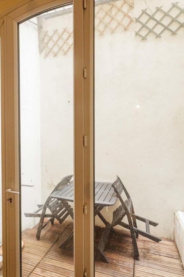 Charming With Terrace In The Heart Of The 17th Paris
