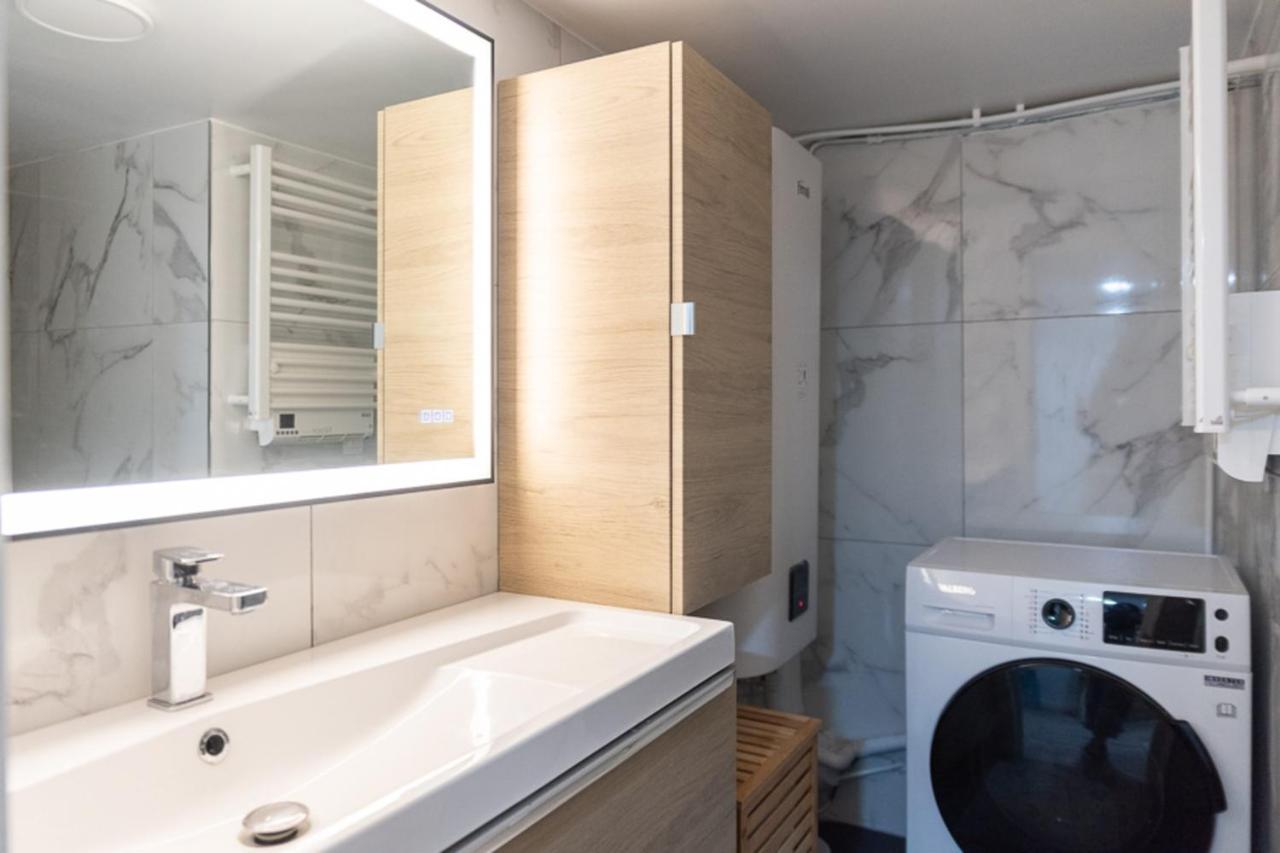 Spacious And Comfortable In 17th
