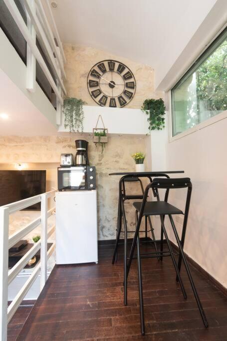 Apartment Duplex Parisien En Face Metro13 *