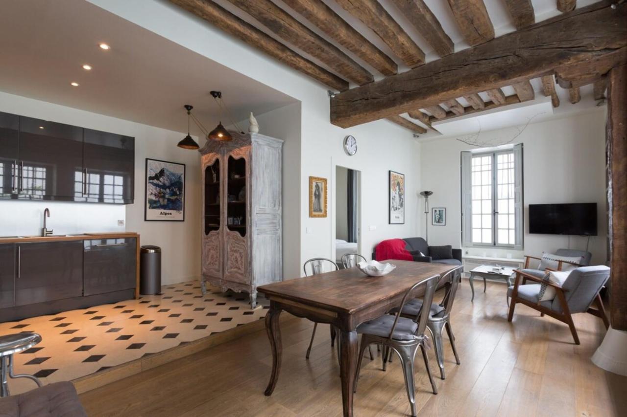 Charming In Le Marais Apartamento *