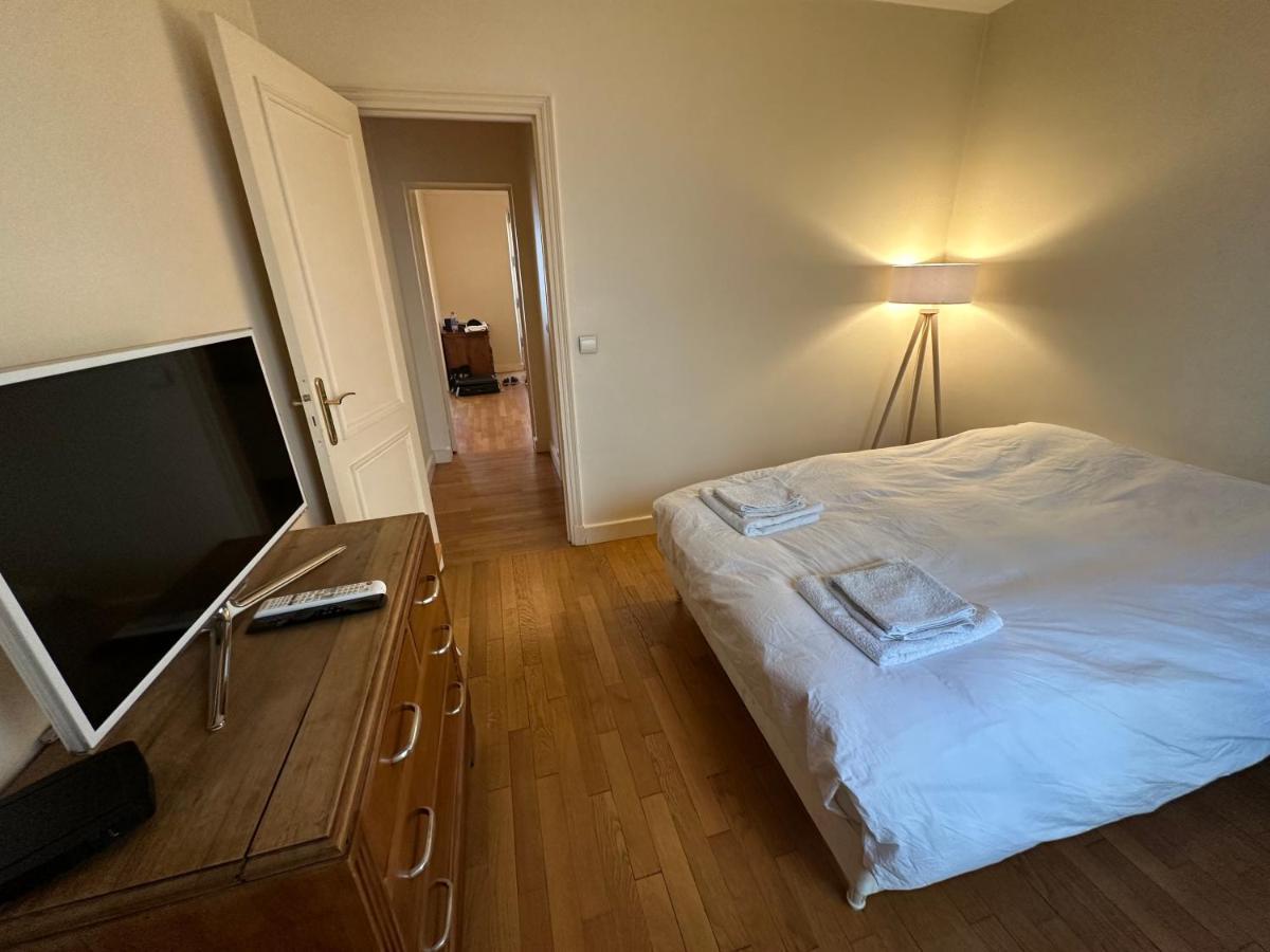 Apartment 70 Sqm In 75008 *