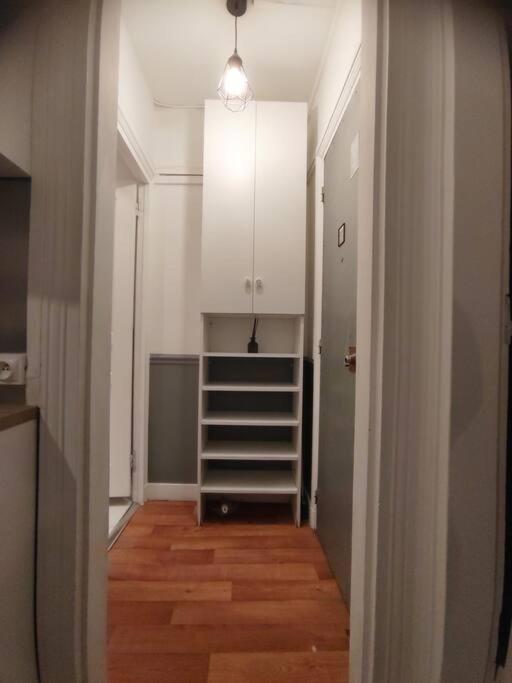 Apartment Joli Appart Fonctionnel 2 Pieces Dernier Etage *