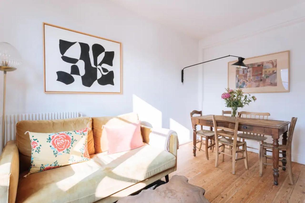 Apartment Ideally Located 2bd For 3 With Balcony&view