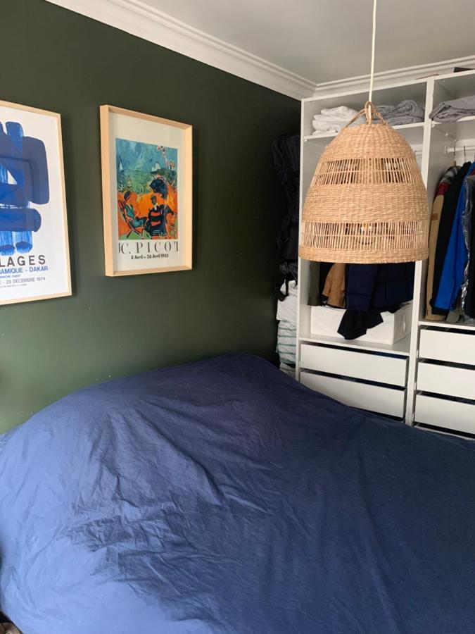 Séjour chez l'habitant Privee Dans Superbe Parisien !
