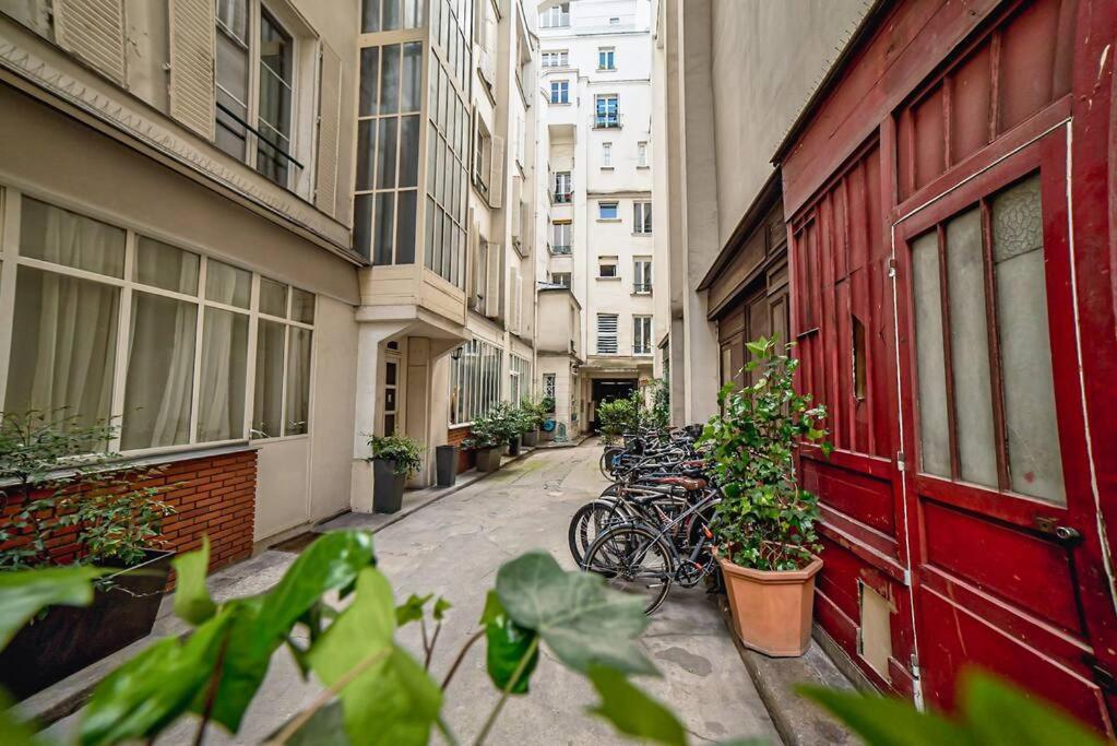 Geranimus 163 : Heart Of Apartment