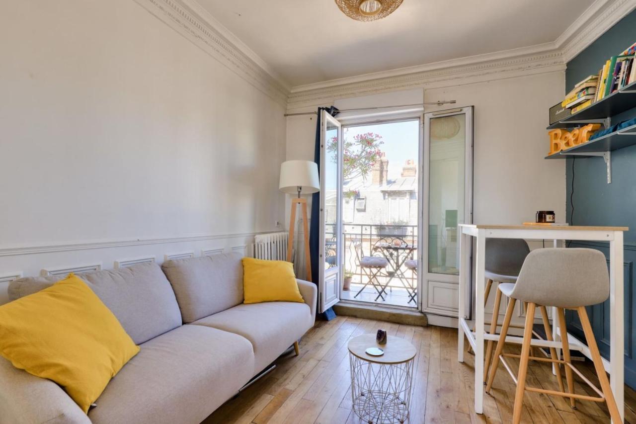 For 2 - 19e Apartment