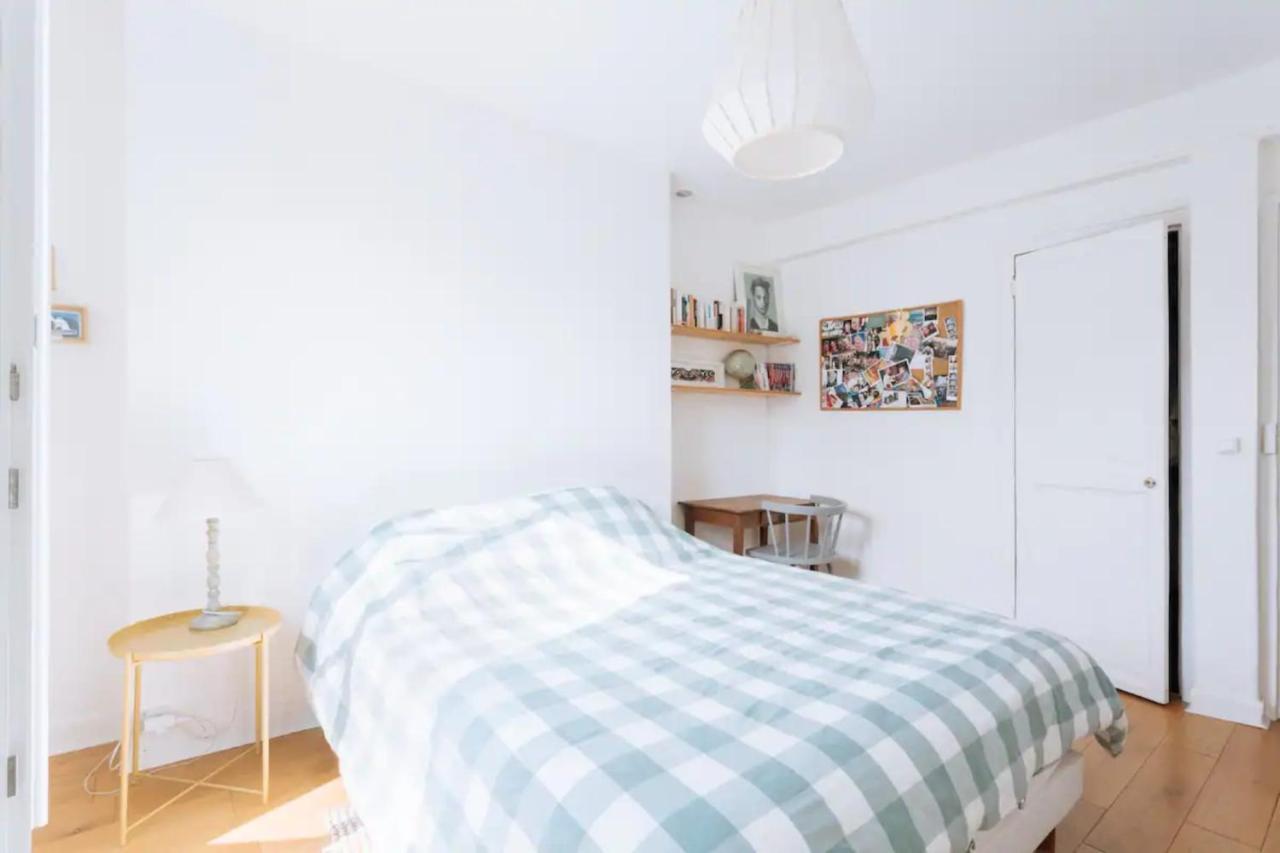 Ideally Located 2bd For 3 With Balcony&view Apartment