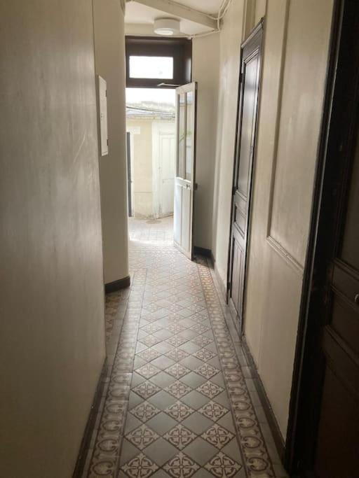 Apartment Studio 9m2 Tour Eiffel Invalide Champ De Mars 75015 Paris