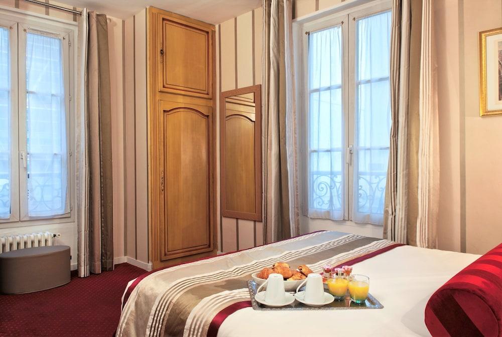Hotel Romance Malesherbes By Patrick Hayat Paris