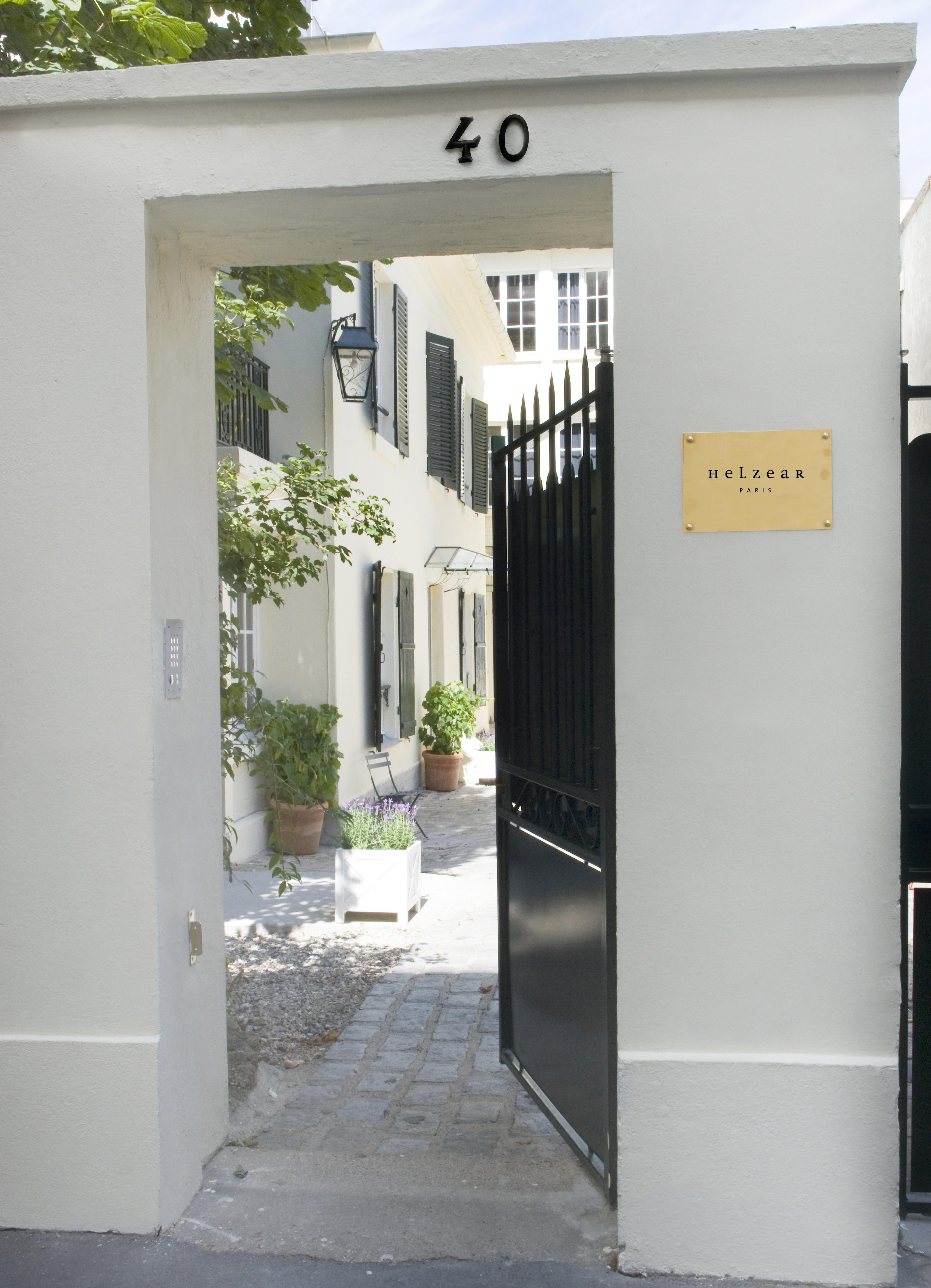 Helzear Montparnasse
