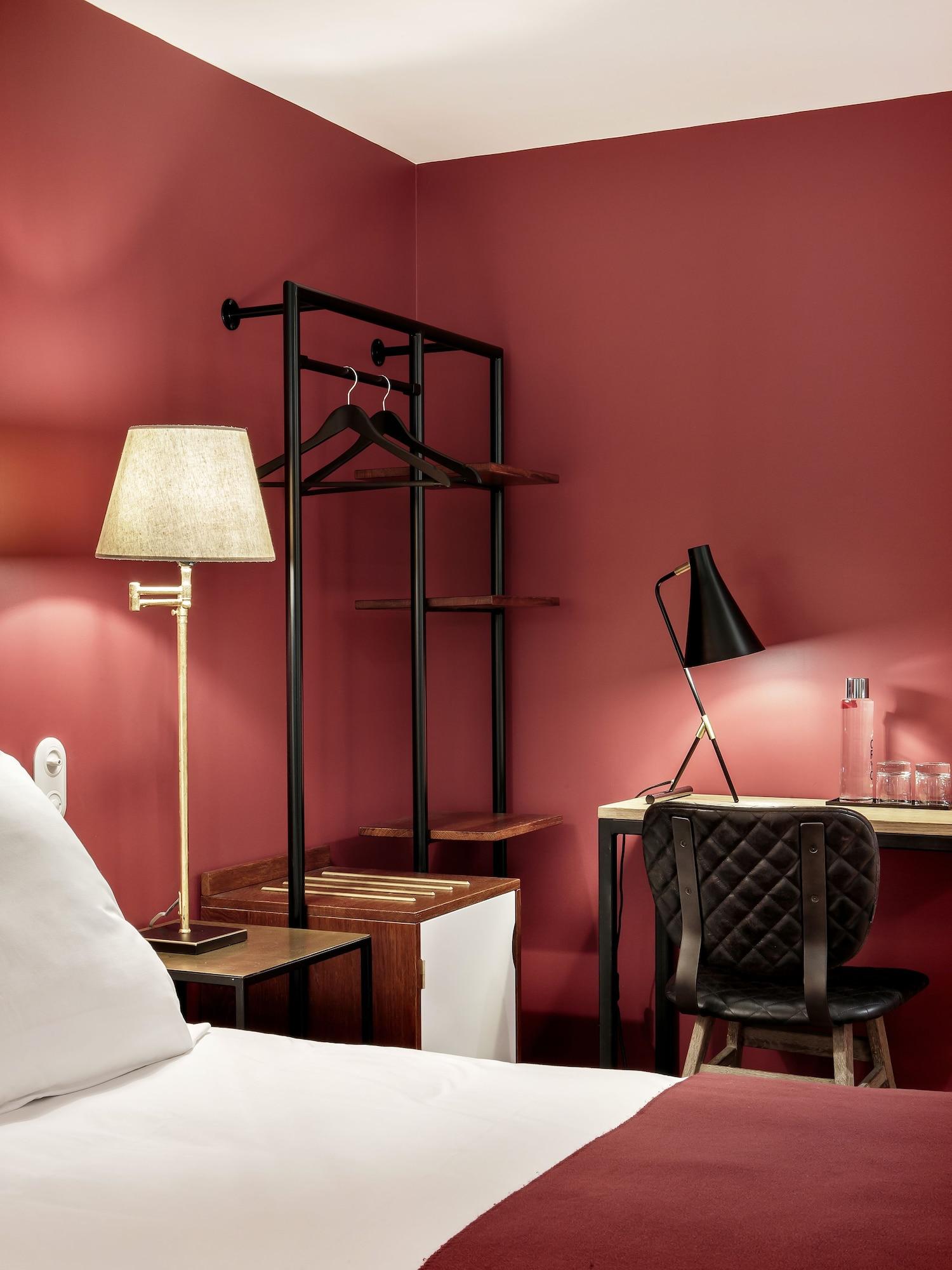 New Le Voltaire Hotel Paris