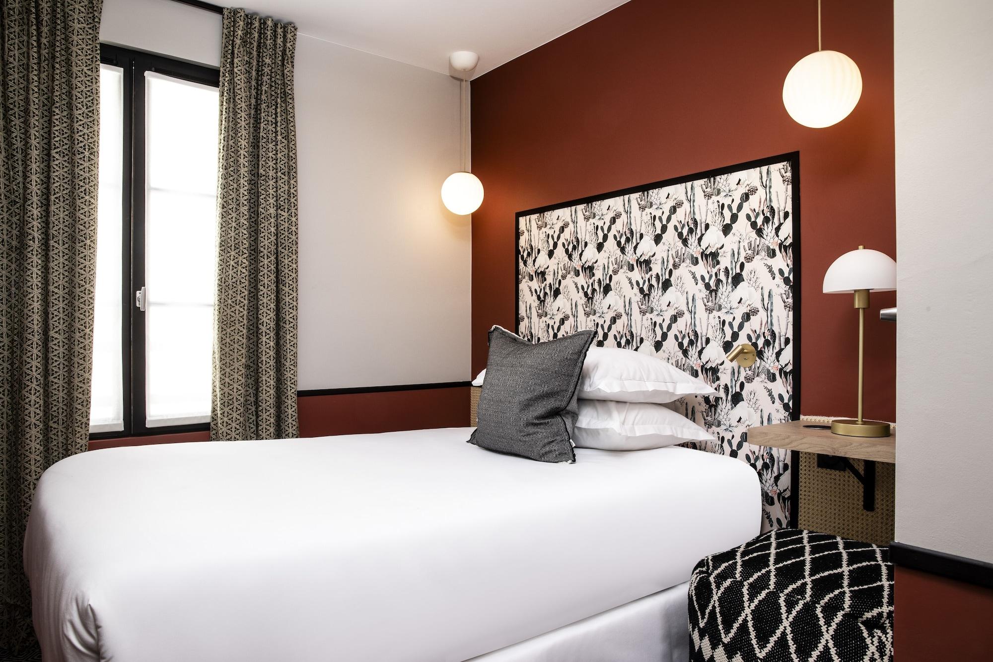 La Fayette Hotel 3*