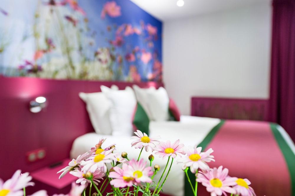 Jardins De Montmartre Hotel 3*