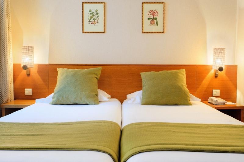 Maison Axel Opéra 3* Paris