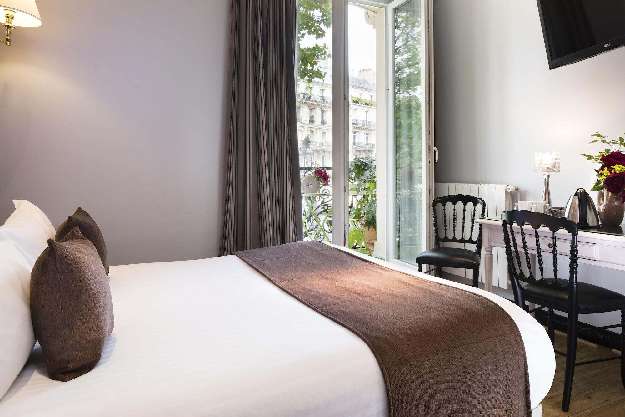 Plaza Elysées Hotel Paris