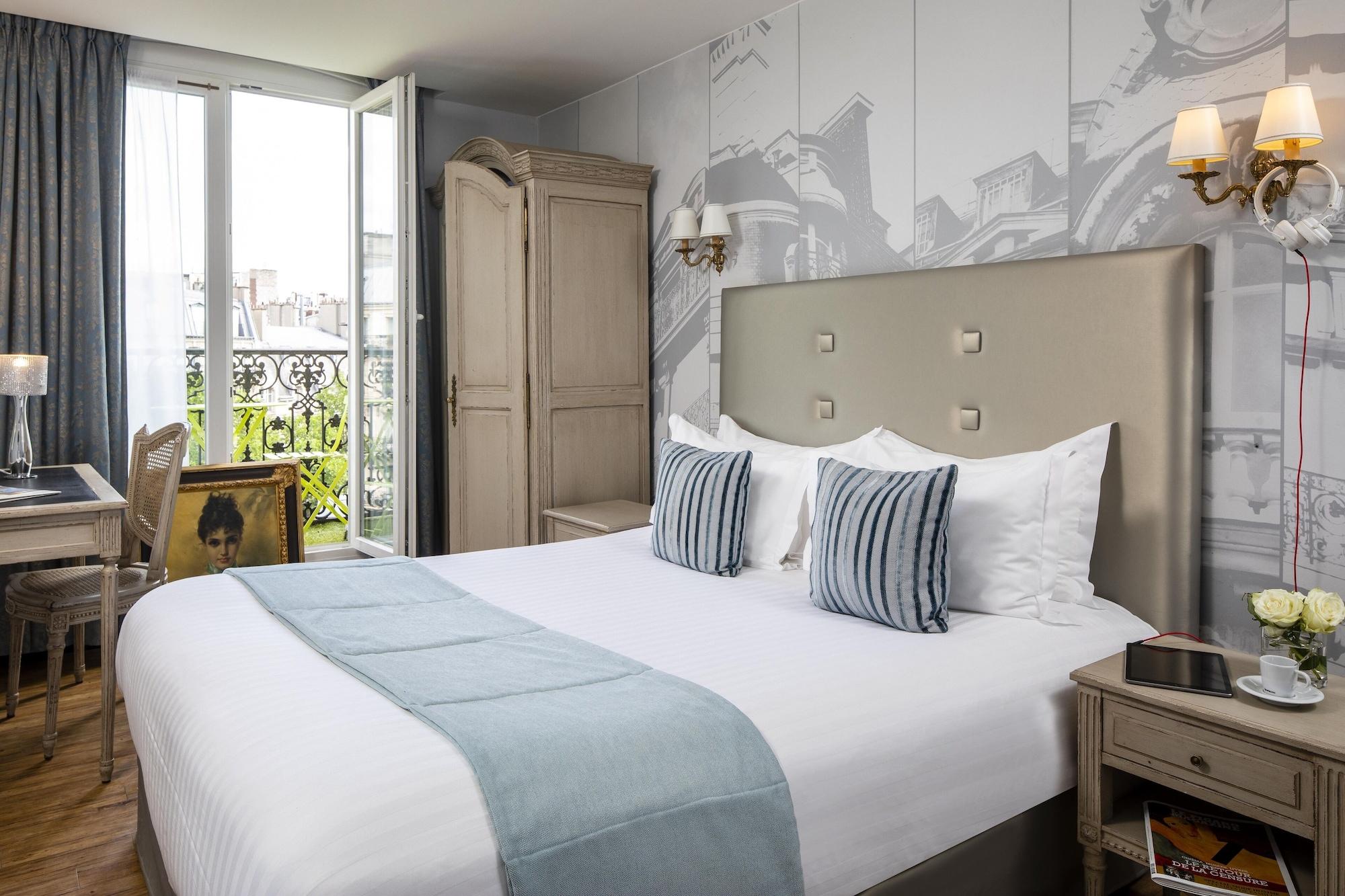 Hotel Plaza Elysées Paris