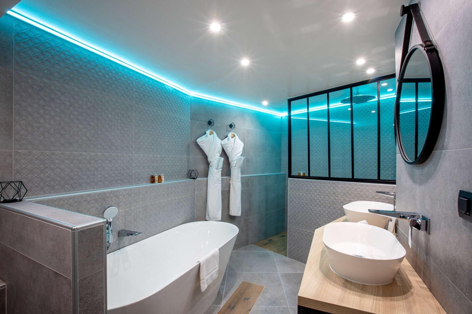 Hotel Western Opéra Batignolles 4*