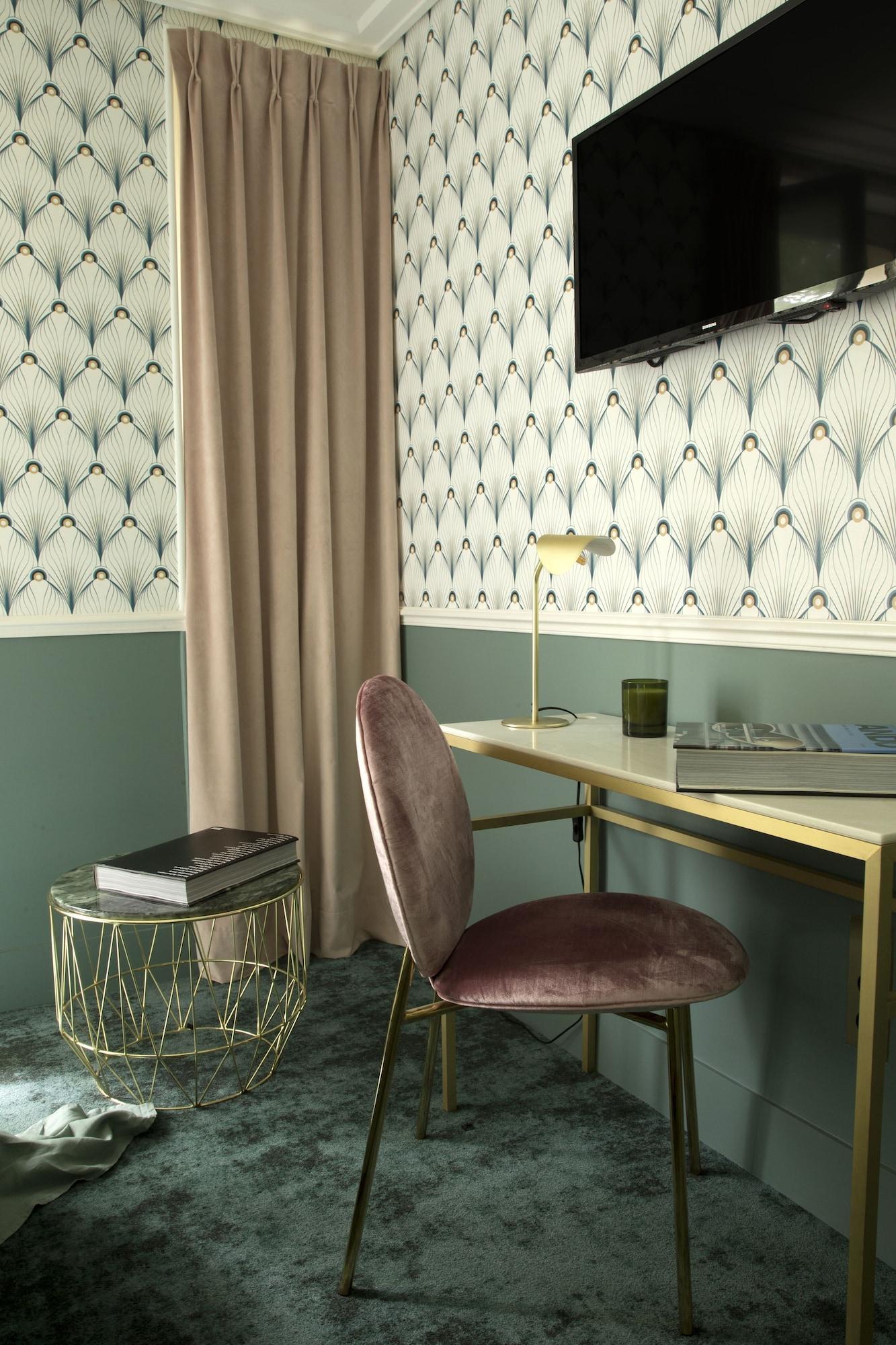 Hotel Lena 3*