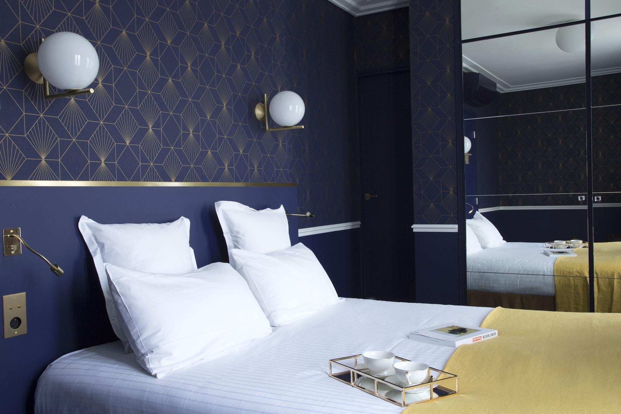 Lena Hotel 3*