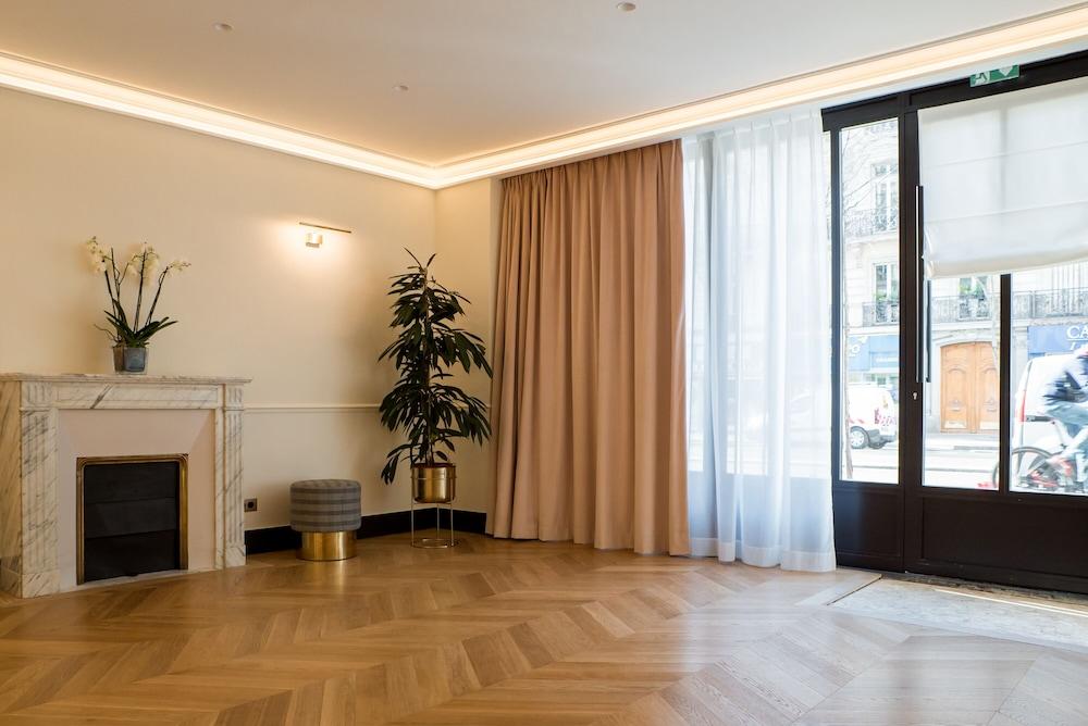 Hotel Lena Paris