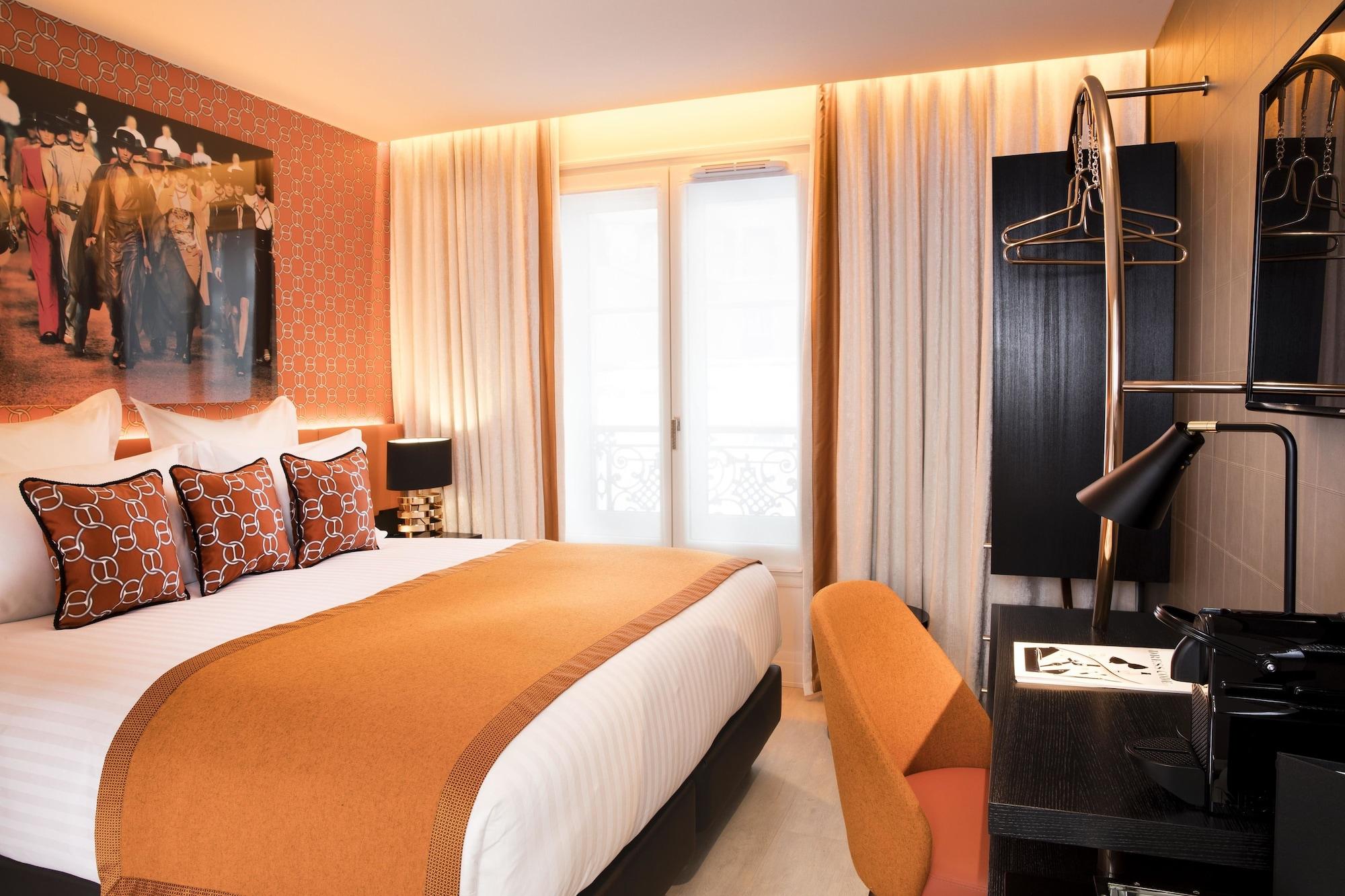 Dress Code Hotel Paris