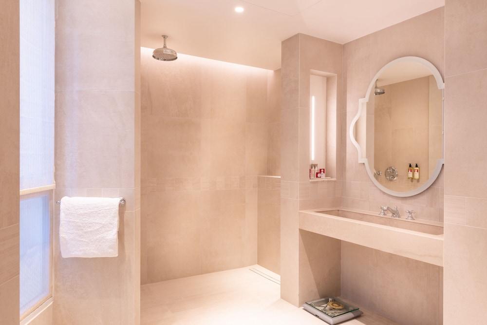 Hotel De Montesquieu Paris
