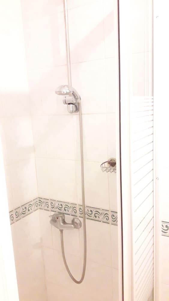 Hotel La Vieille France Paris