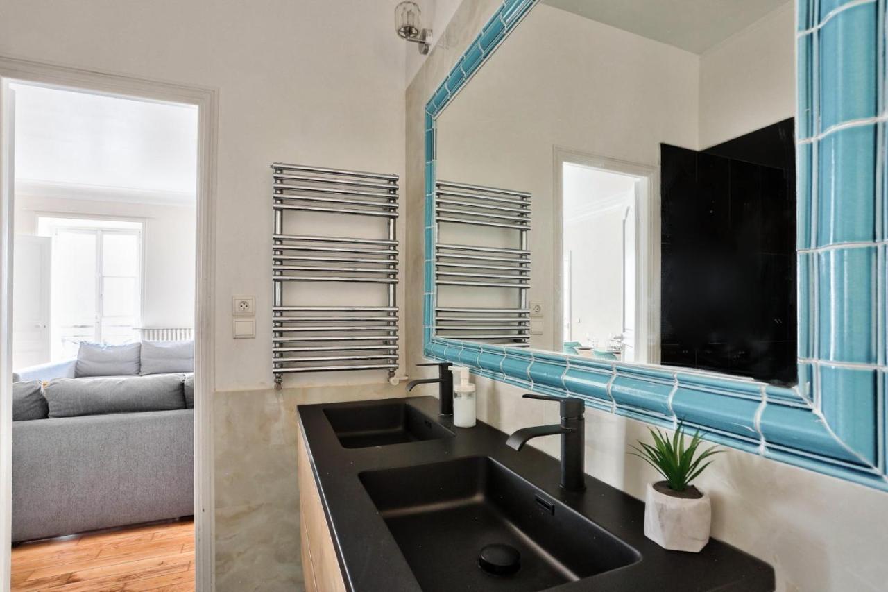 Arc De Triomphe Superbe Free Netflix Apartment Paris