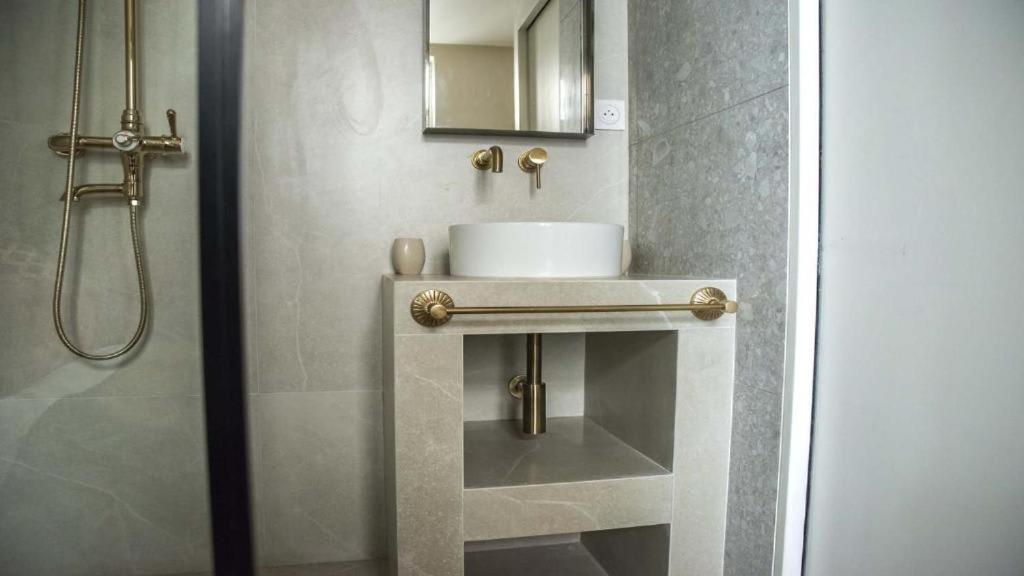 Studio A 15 A Proximite Tour Eiffel Apartment *