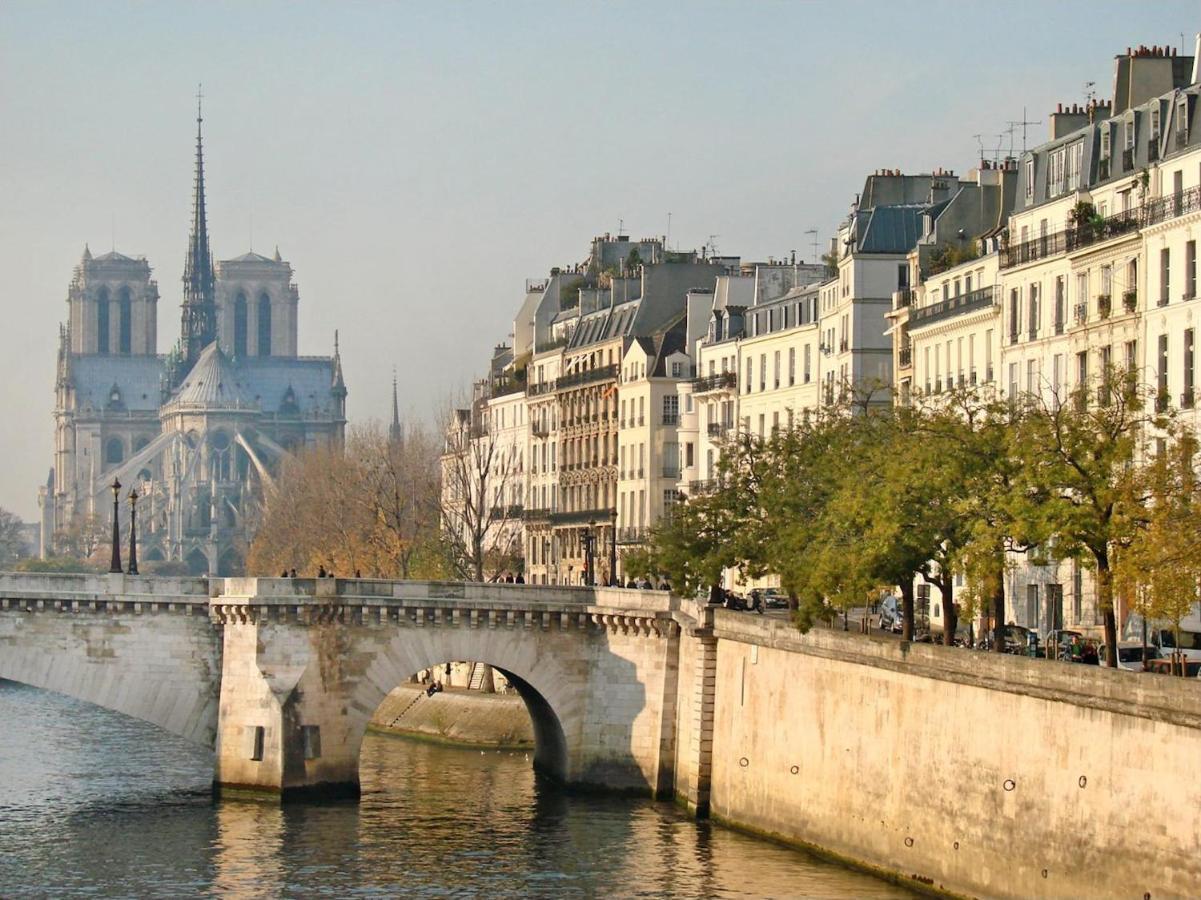 Arc De Triomphe & Wagram - Paris