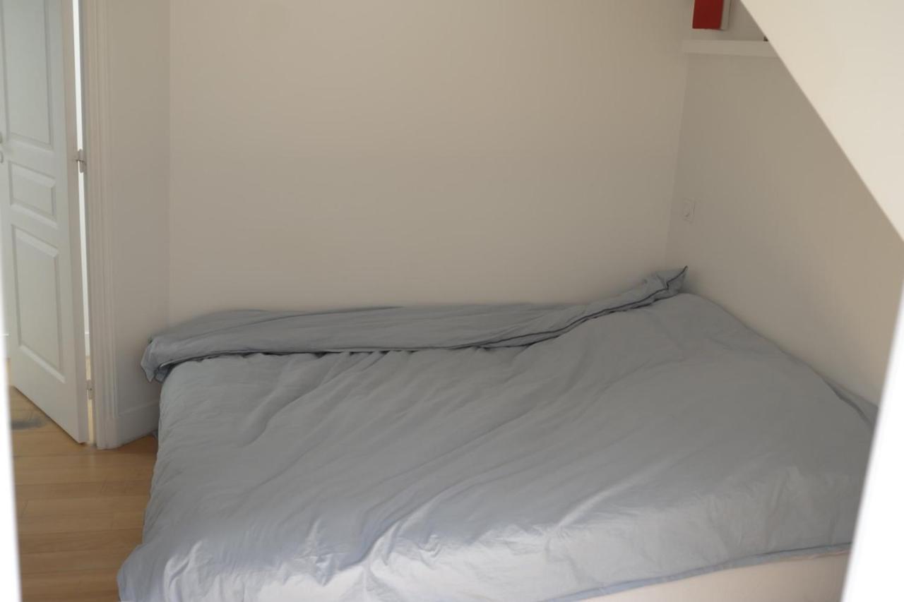 Quiet And Bright Of 57 M In 4th Apartment Paris