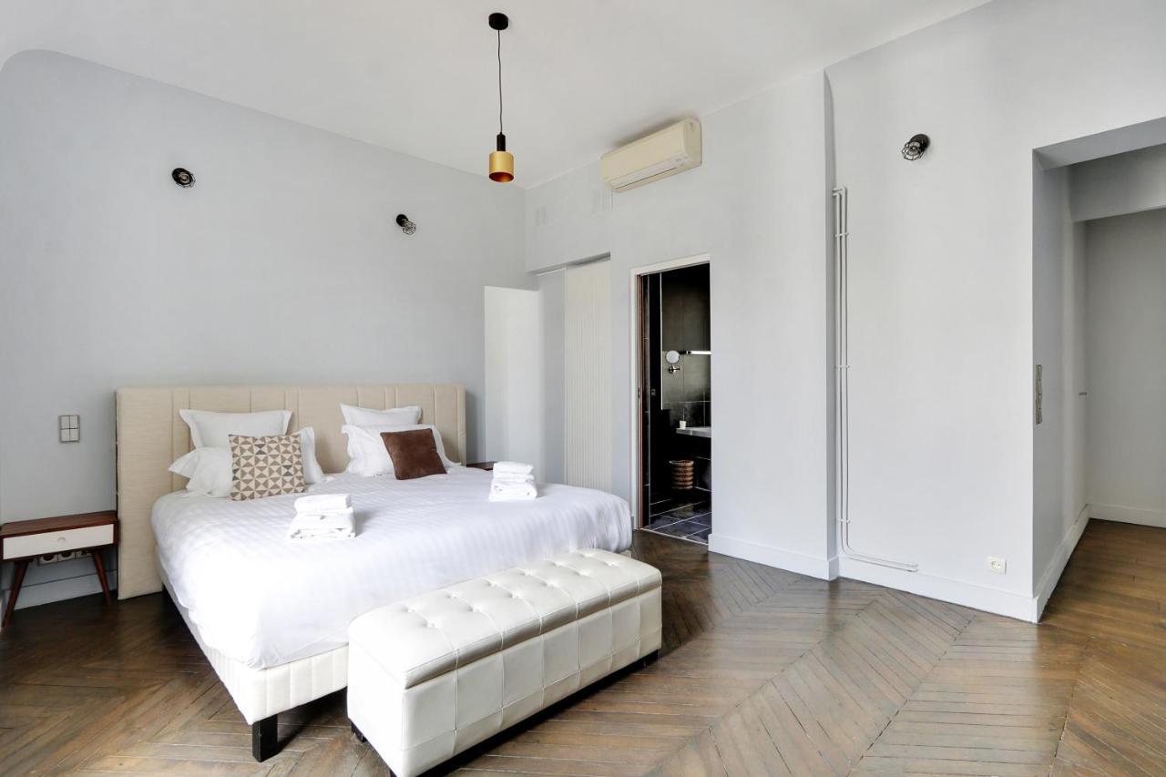Pick A Flat's In Montaigne - Cour 1er Paris
